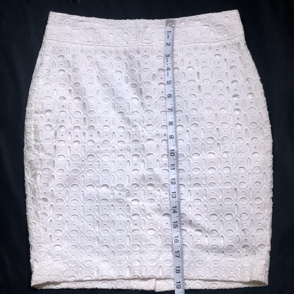 LOFT white pencil skirt! - Picture 4 of 4